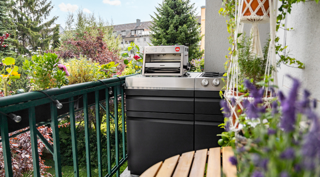 Balkon, Einbauküche und Erstbezug! Herz was willst du sold mehr?